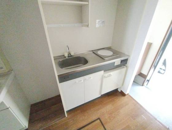 キッチン　※別部屋の写真です