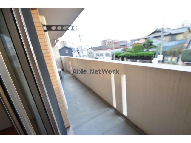 バルコニー　室内写真は同物件他号室のものです