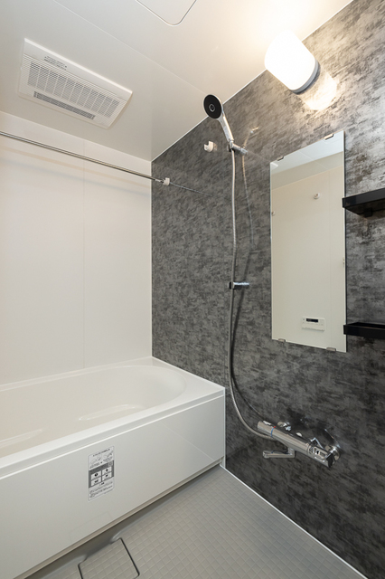 バス・シャワールーム　※写真は同タイプ住戸です。