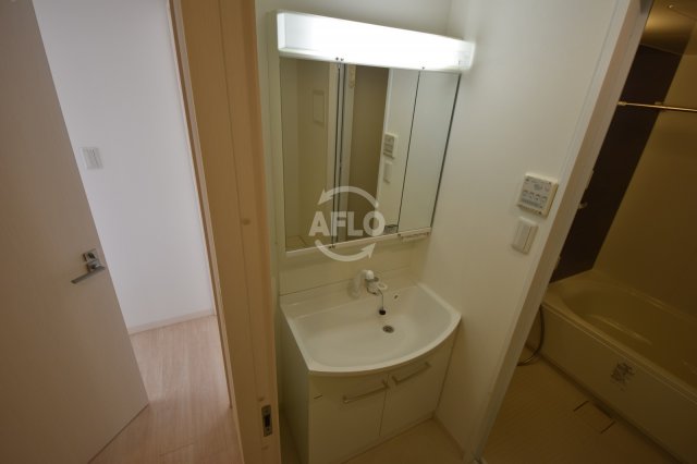 洗面設備　クラウディア野江　独立洗面台