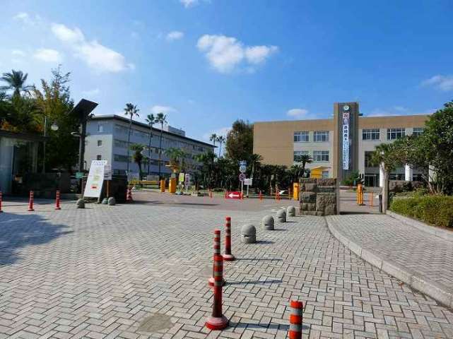 大学・短大　鹿児島大学（大学・短大）まで284m