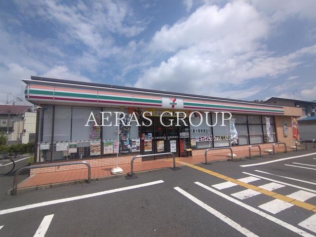 コンビニ　セブンイレブン 八潮大曽根南店（コンビニ）まで669m