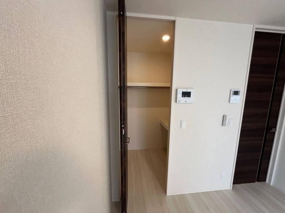収納　ウォークインクローゼット