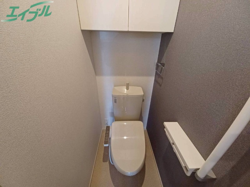 トイレ　反転タイプ参考写真