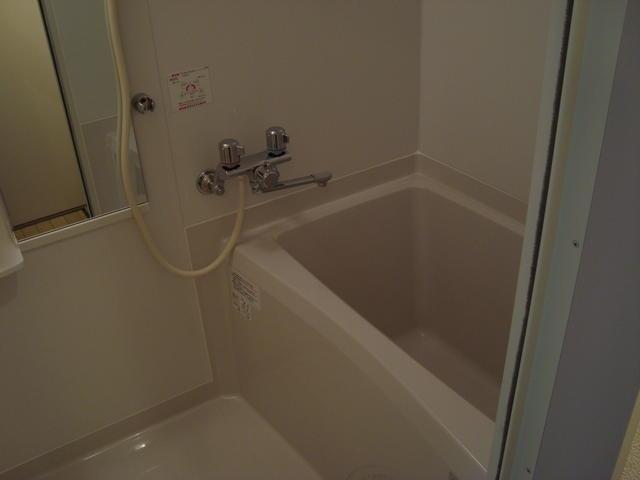 バス・シャワールーム　?