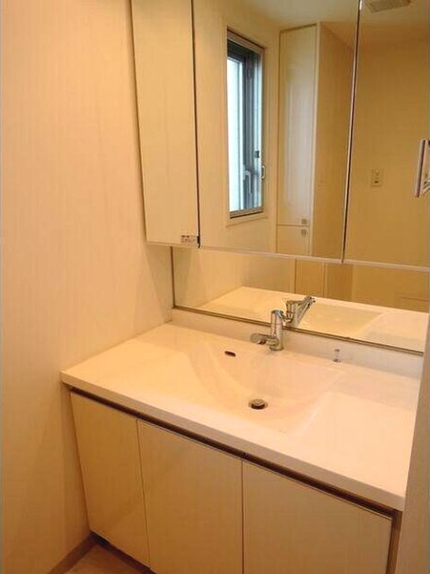 洗面設備　追焚機能付きです