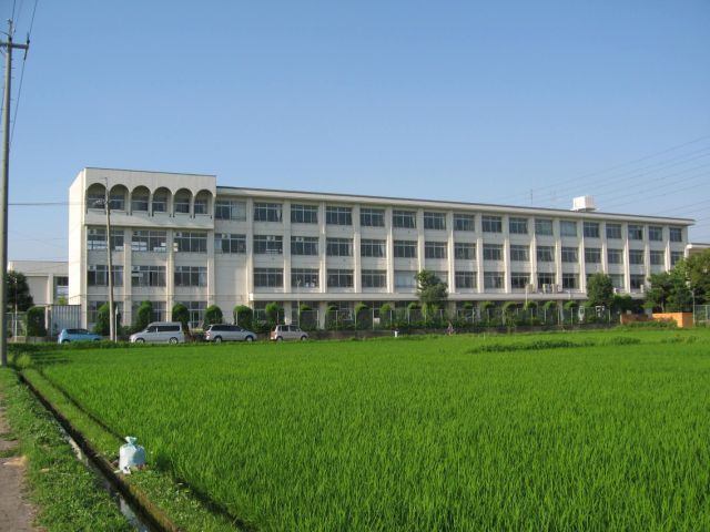 小学校　岩倉市立曽野小学校（小学校）まで1129m