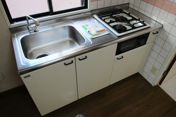 キッチン　※別部屋の写真です