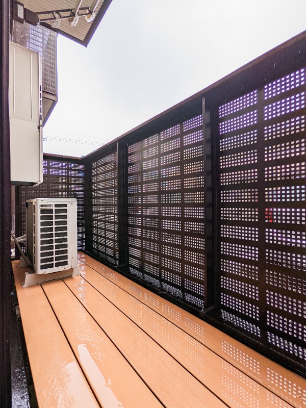 バルコニー　図面と現状に相違がある場合には現状を優先