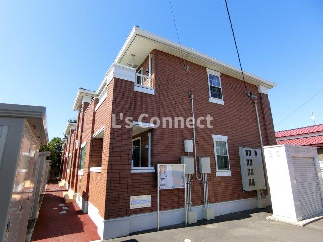 建物外観　２０１５年築のアパートです。