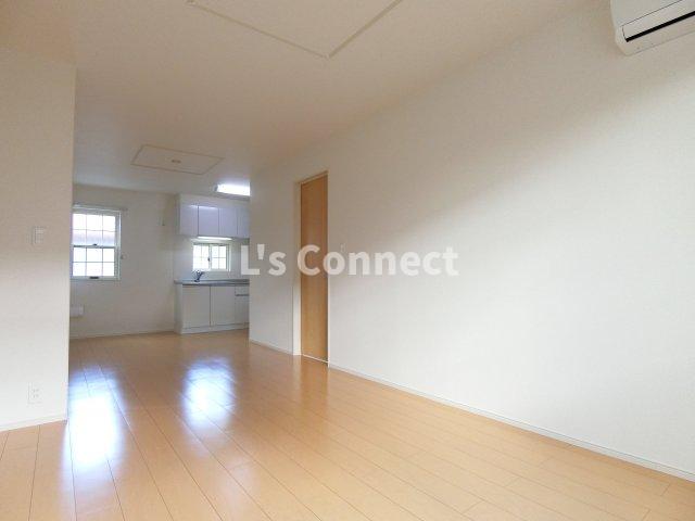 居室・リビング　１２．３帖のＬＤＫ。