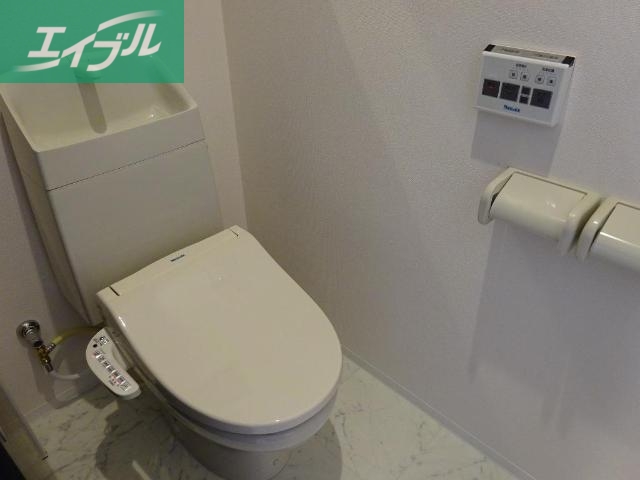 トイレ　シャワー付トイレ