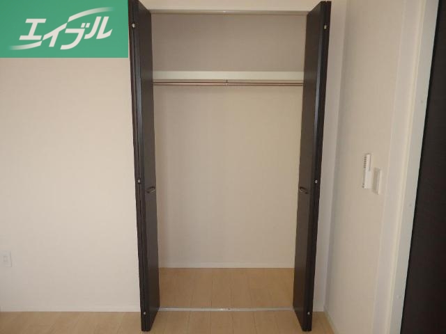 収納　クローゼット