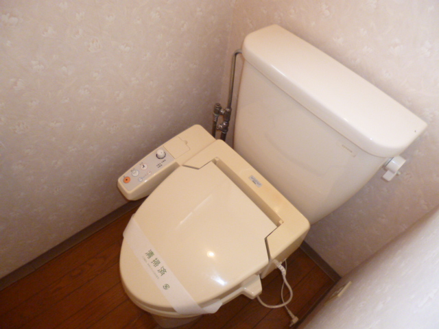 トイレ　ウォシュレットが備え付けなんて幸せ過ぎますね♪