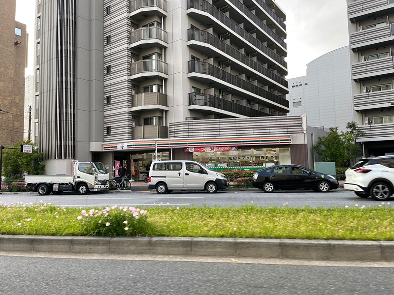 コンビニ　セブン-イレブン 江東塩浜２丁目店（コンビニ）まで609m
