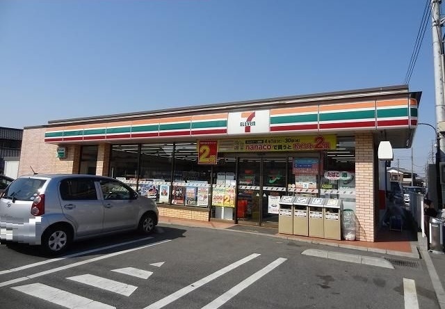 コンビニ　セブンイレブン八潮木曽根店（コンビニ）まで500m