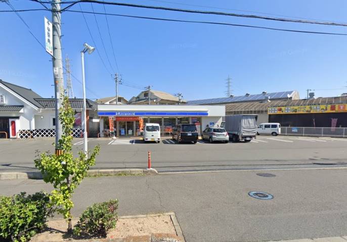 コンビニ　ローソン岡山十日市店（コンビニ）まで594m