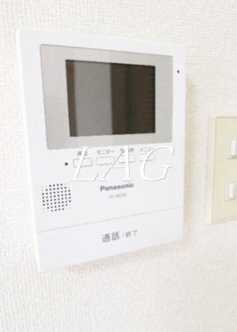 セキュリティ　モニター付きインターホンです。