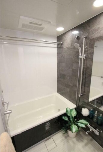 バス・シャワールーム　家具家電は付いておりません。