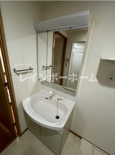 洗面設備　忙しい朝には欠かせない洗面所です