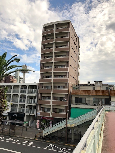 建物外観　ひと際目立つ外観！