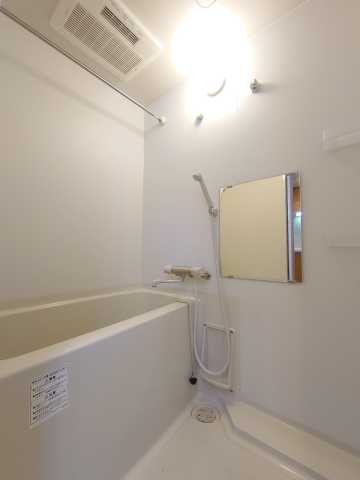バス・シャワールーム　別部屋同タイプ部屋の参考写真となります。