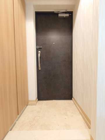 玄関　別部屋同タイプ部屋の参考写真となります。