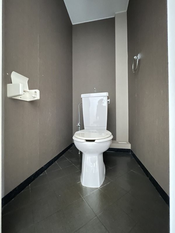 トイレ　落ち着いたトイレです