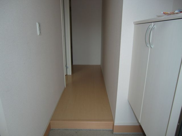 玄関　下駄箱付きの玄関