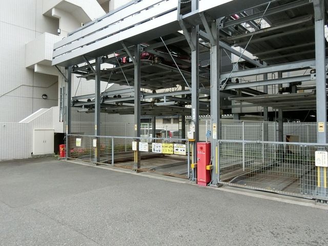 駐車場　機械式です