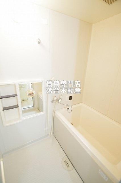 バス・シャワールーム　ゆったり過ごせるお風呂