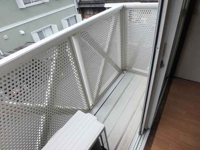 バルコニー　南西向きで日当たり良好☆