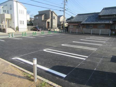 駐車場　駐車場