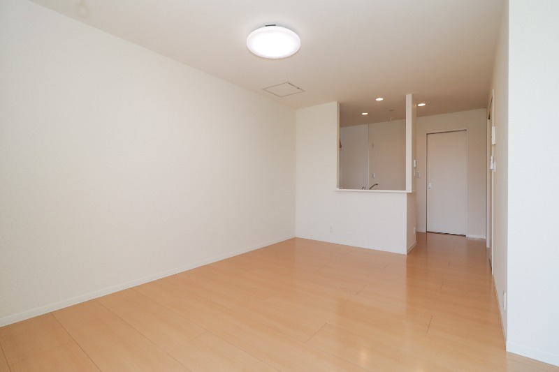 居室・リビング　図面と現状に相違がある場合には現状を優先