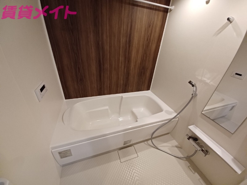 バス・シャワールーム　同型画像参考