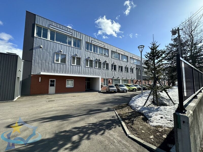 中学校　札幌市立啓明中学校（中学校）まで1244m