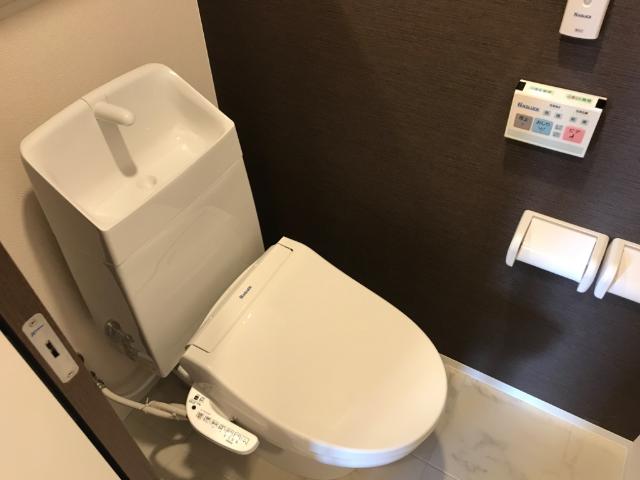 トイレ　シャワー付トイレ