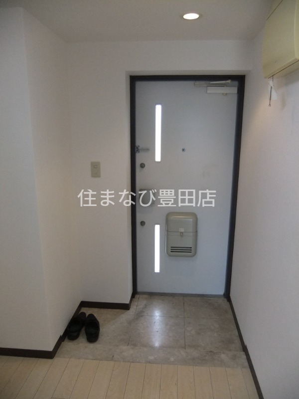 玄関　同型別部屋写真