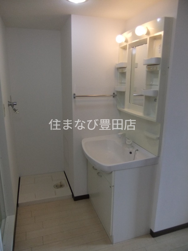 洗面設備　同型別部屋写真