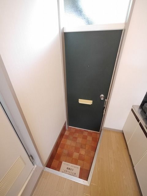 玄関　★お部屋探しは株式会社タウンハウジング東京まで★