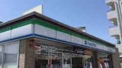 コンビニ　ファミリーマート 名古屋上飯田北町店（コンビニ）まで380m