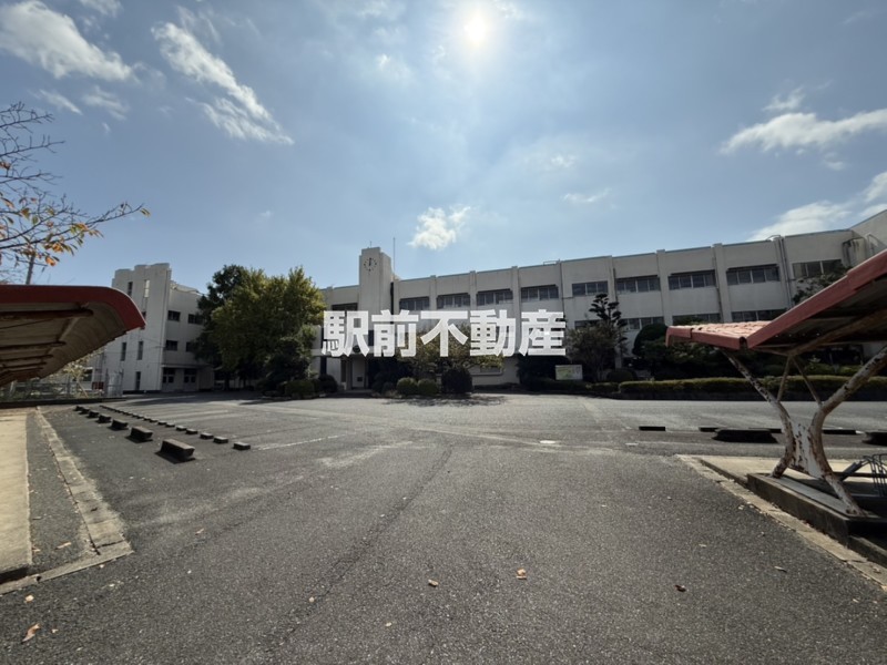 小学校　三田川小学校（小学校）まで1300m