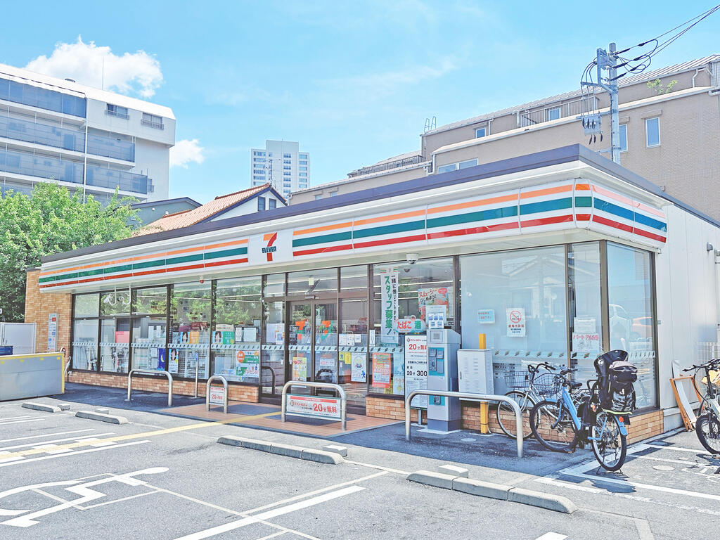 コンビニ　セブンイレブン世田谷上馬2丁目店（コンビニ）まで294m