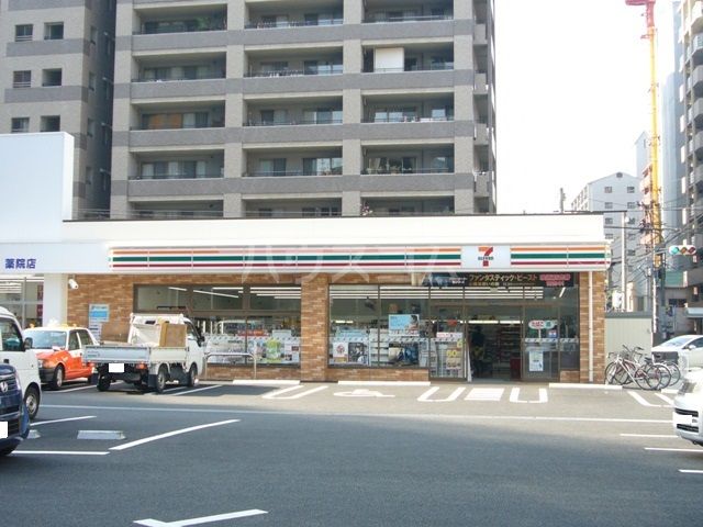 コンビニ　セブンイレブン 福岡薬院３丁目店（コンビニ）まで264m