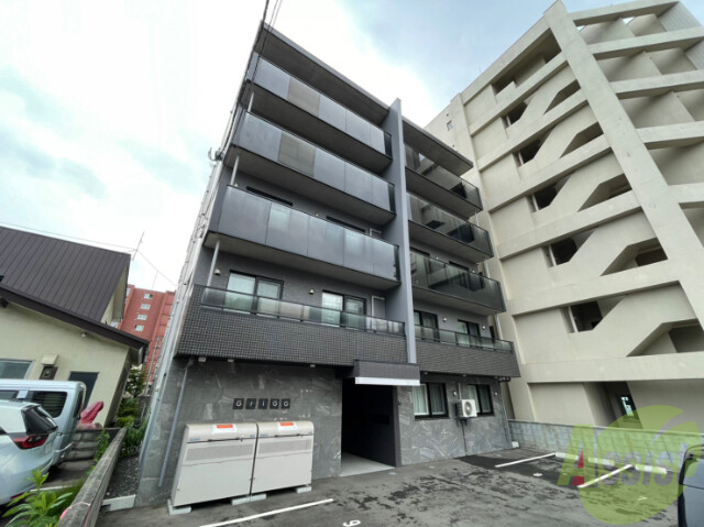 建物外観　札幌市北区北２２条西「ＧｒｉＧＧ」