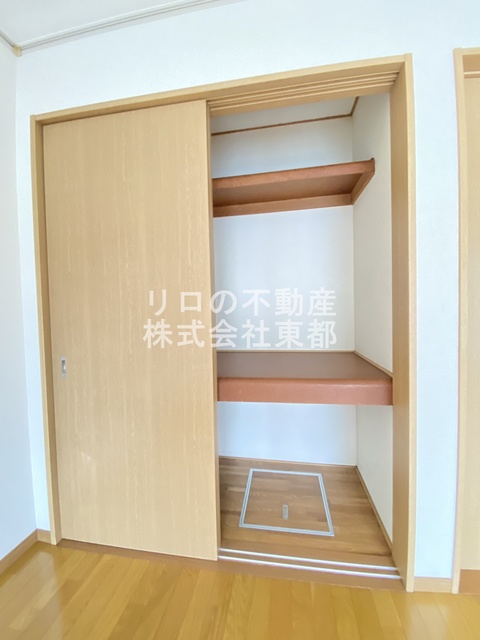 収納　収納ＢＯＸを置いたり、工夫しながら衣類を収納できます♪
