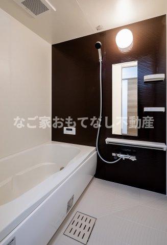 バス・シャワールーム　同タイプ写真