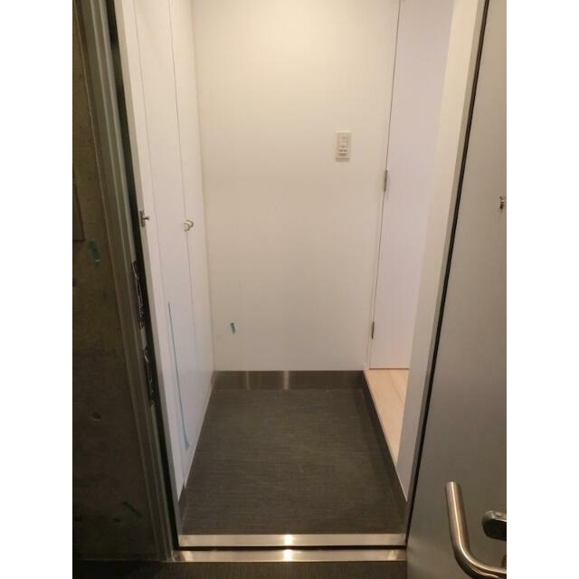 ZOOM神宮前 部屋番号:506の玄関写真