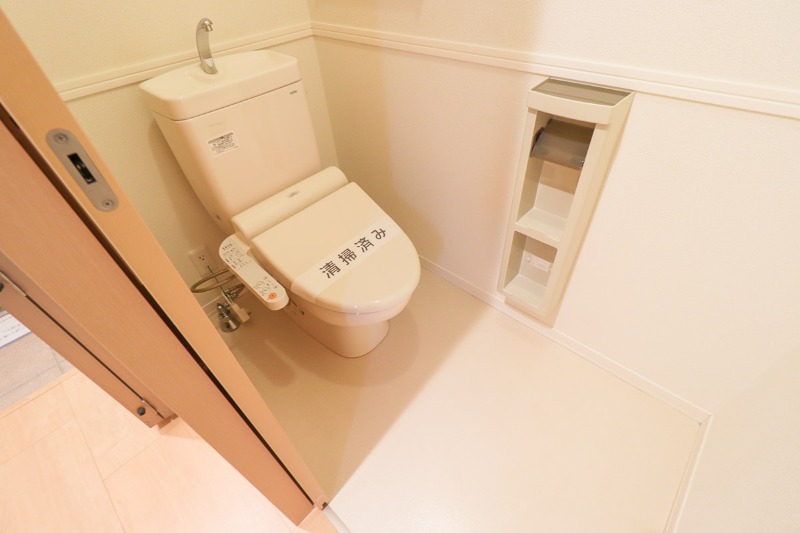 トイレ　図面と現状に相違がある場合には現状を優先