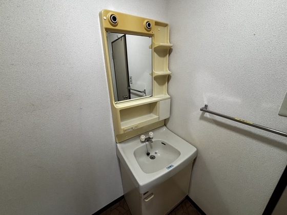 洗面設備　※別部屋の写真です